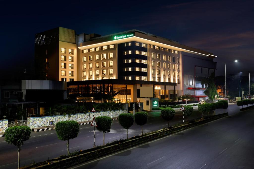Lemon Tree Premier