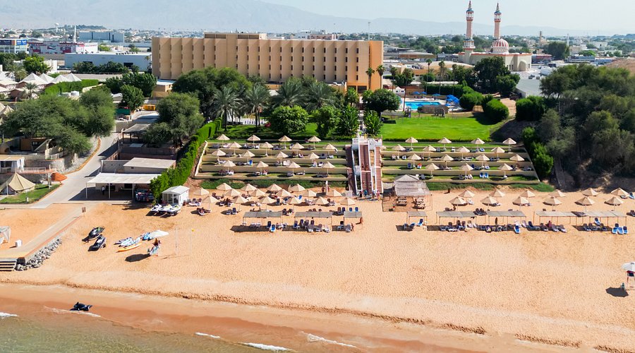 BM Beach Hotel
